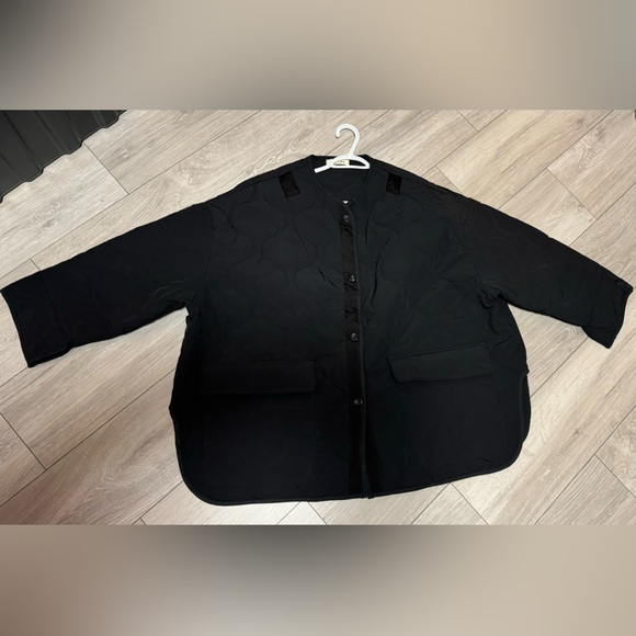Black jacket - Picture 2 of 3